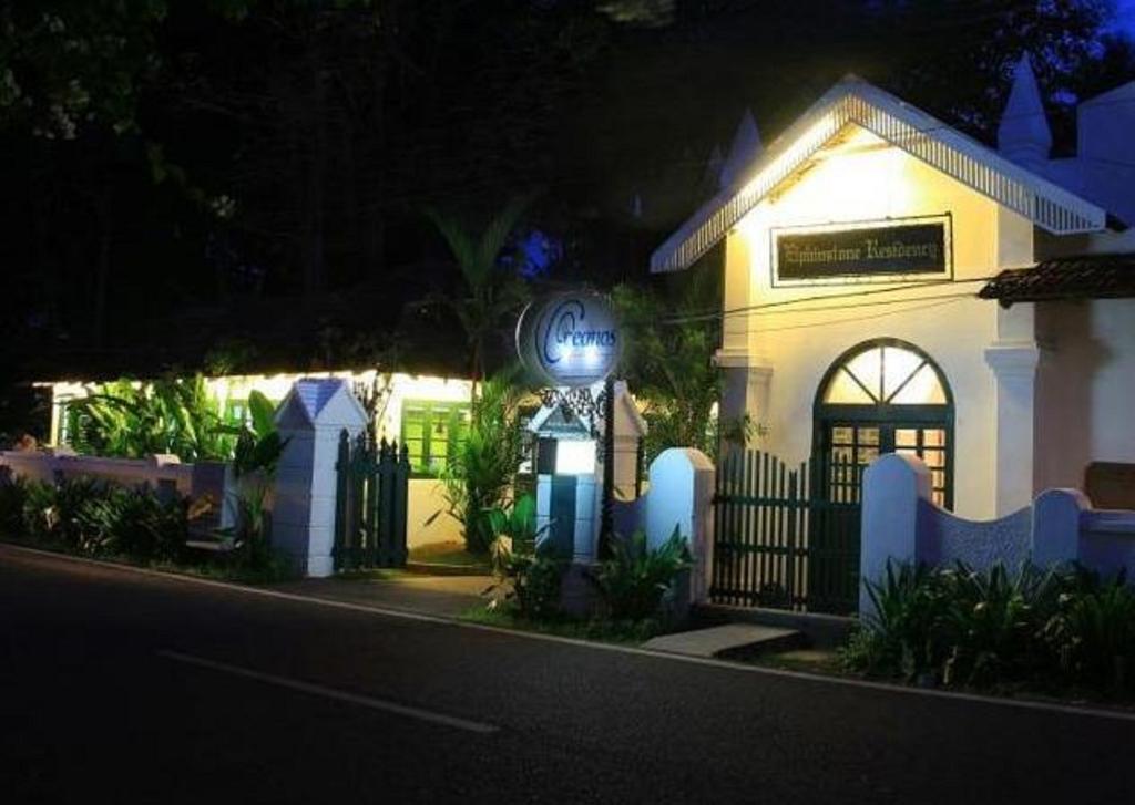 Elphinstone Residency Panzió Kochi Kültér fotó