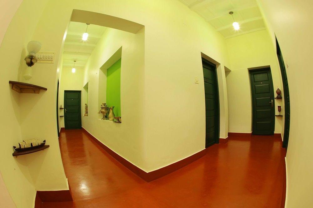 Elphinstone Residency Panzió Kochi Kültér fotó