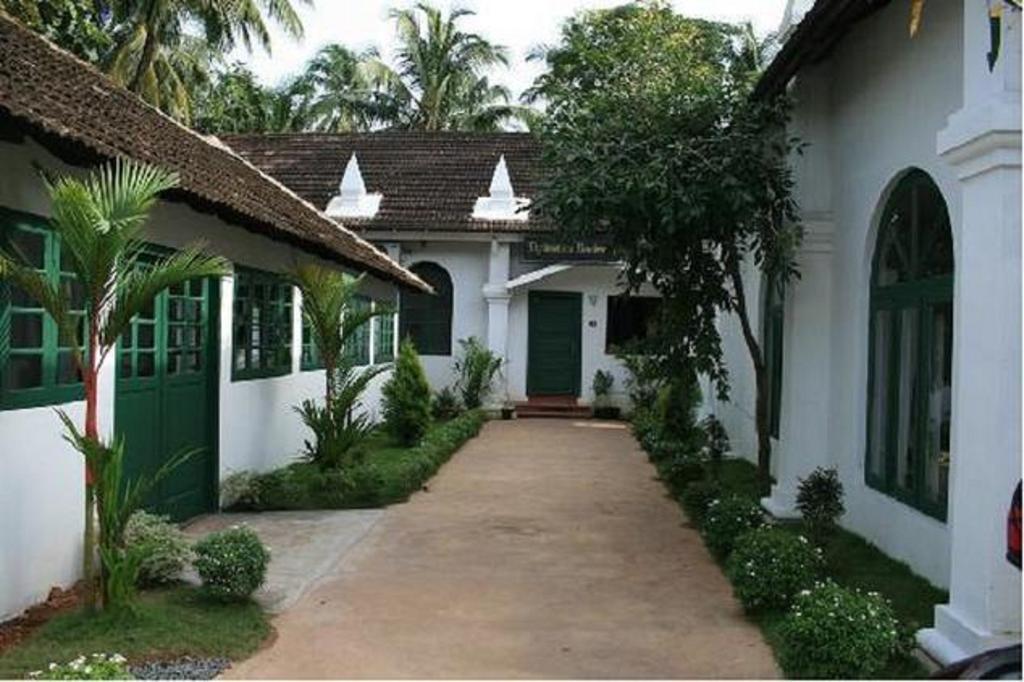 Elphinstone Residency Panzió Kochi Kültér fotó