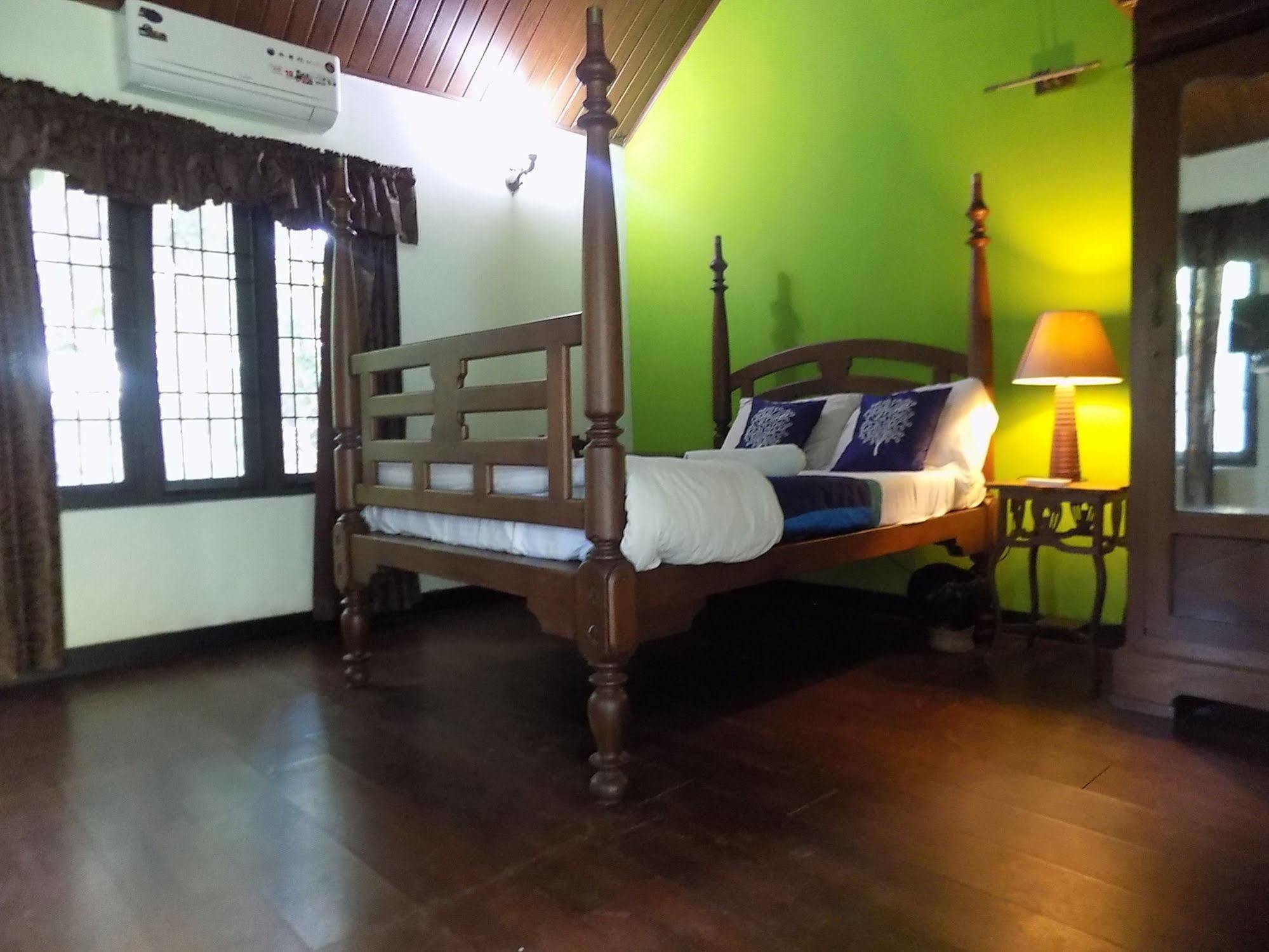 Elphinstone Residency Panzió Kochi Kültér fotó