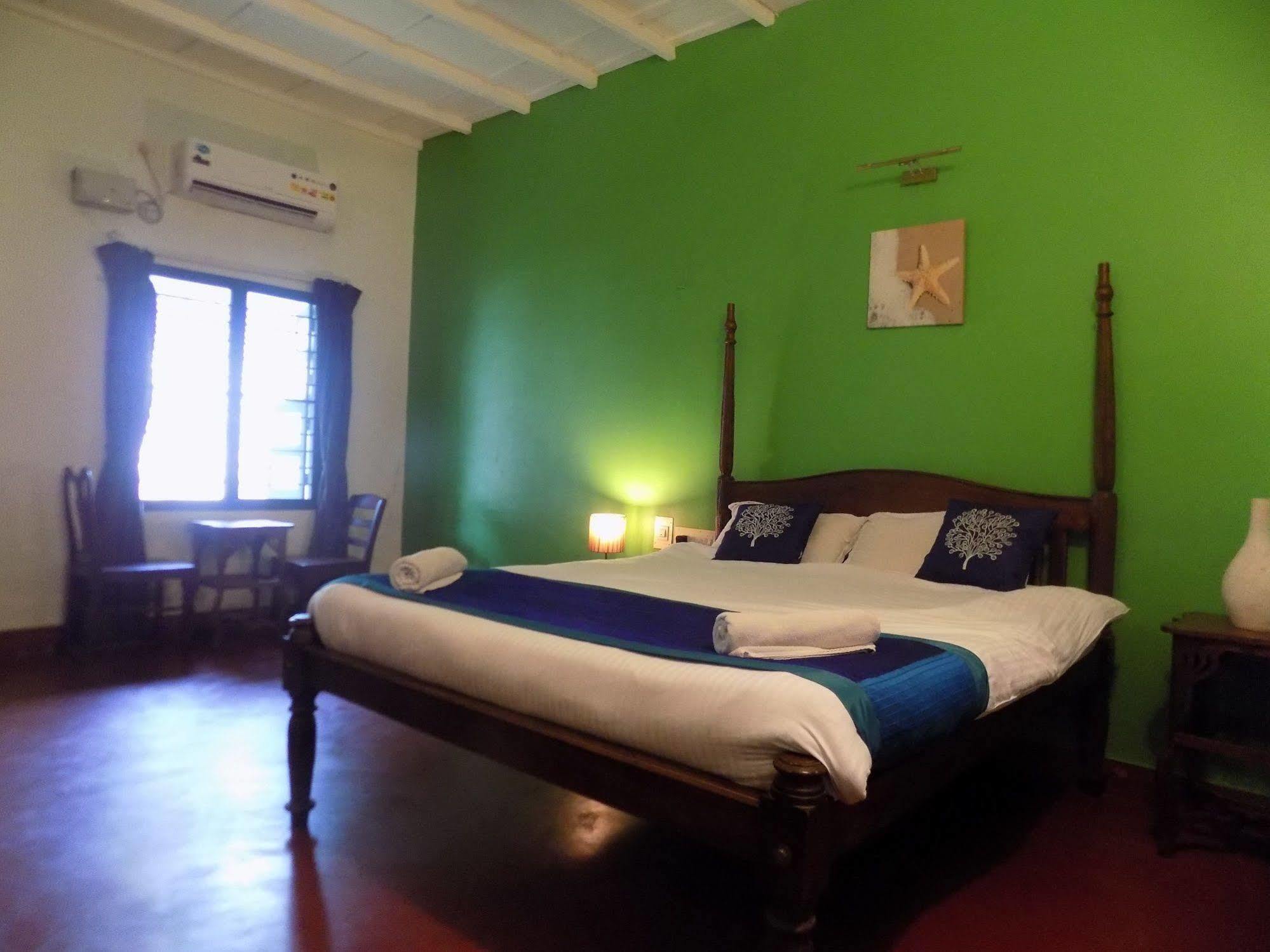 Elphinstone Residency Panzió Kochi Kültér fotó